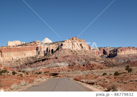 春のアメリカ・グランドサークルドライブ 86779632