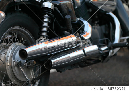 バイクのマフラー　イメージ 86780391