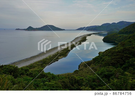 上甑島の田野尻展望所からの長目の浜 86784756
