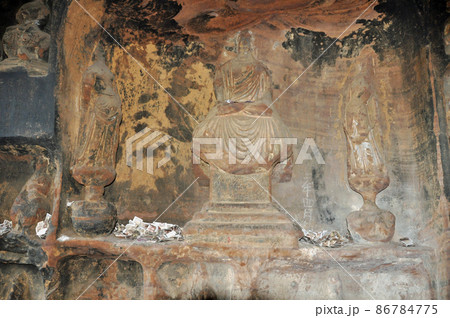 シルクロード　中国　河西回廊　陝西省　平凉　大仏寺　千仏堂 86784775