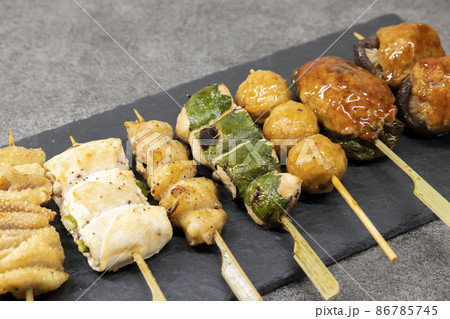 美味しい焼き鳥盛り合せ 86785745