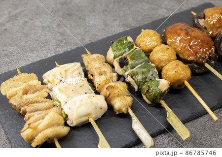 美味しい焼き鳥盛り合せ 86785746
