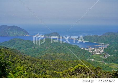 遠目木山頂からの中島と甑大明神橋と鹿の子大橋 遠目木山頂からの中島と甑大明神橋と鹿の子大橋 86785877