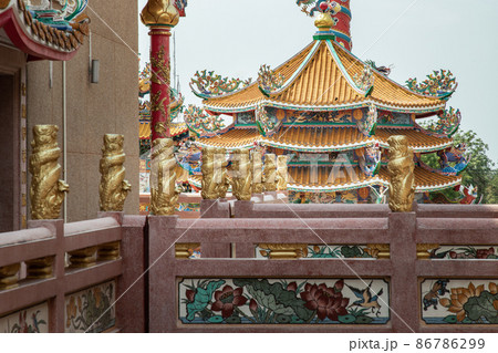Architecture of Chinese style temple in Wihan Thep Sathit Phra Ki Ti Chaloem. 86786299