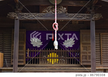 埼玉県新座市:緑の自然に囲まれた平林寺。歴史の古いお寺。 埼玉県新座市:緑の自然に囲まれた平林寺。歴史の古いお寺。 86790308