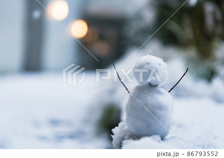 雪だるま　雪ダルマ　雪　雪国【 冬 の イメージ 】 86793552