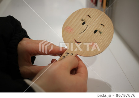 河合神社の鏡絵馬に自分のメイク道具で 86797676