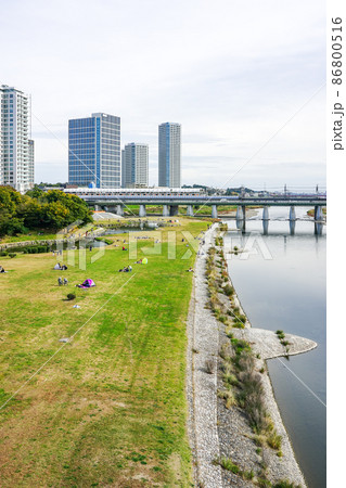 新二子橋から多摩川河川敷の兵庫島公園（東京都世田谷区） 86800516