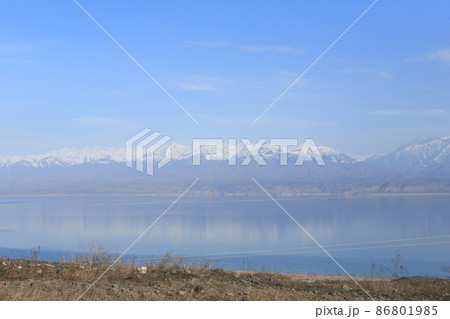 イシククル湖　ユルタ 86801985