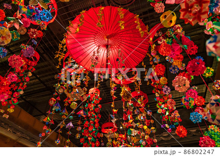 瀬戸蔵ミュージアム、千代紙のつるし飾り〈愛知県瀬戸市〉 86802247