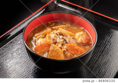 八丁味噌を使った豚汁 八丁味噌を使った豚汁 86806330