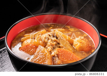 八丁味噌を使った豚汁 86806331