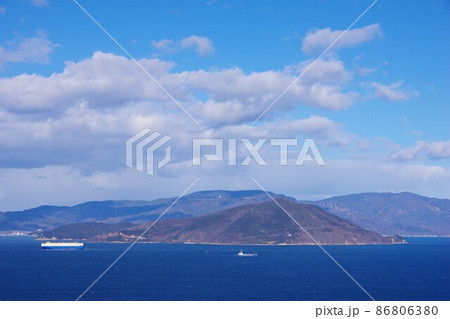 香川県さぬき市　大串自然公園から小豆島を望む 86806380