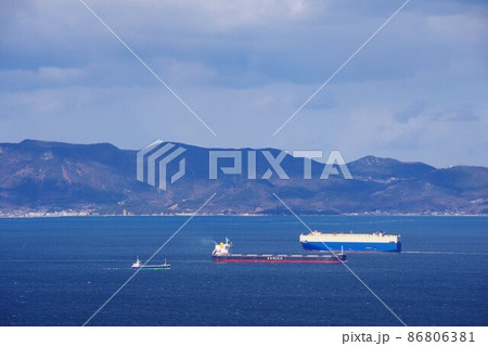 香川県さぬき市　大串自然公園から小豆島を望む 86806381