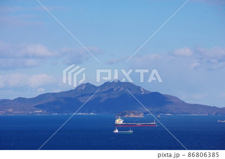 香川県さぬき市　大串自然公園から小豆島を望む 86806385