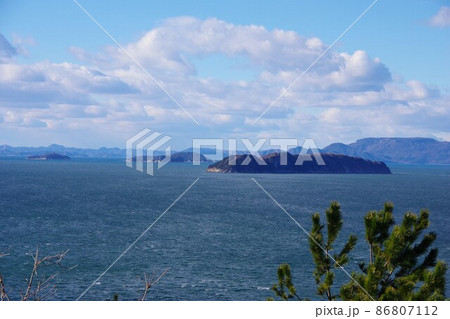 香川県さぬき市 大串自然公園から高島・豊島方面を望む 香川県さぬき市 大串自然公園から高島・豊島方面を望む 86807112