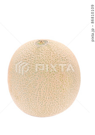 メロン 網目 レノンという品種 丸ごと1個 明るい背景 メロン 網目 レノンという品種 丸ごと1個 明るい背景 86810109