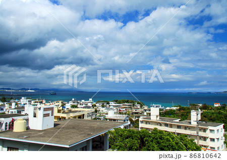 沖縄 うるま市の風景  86810642