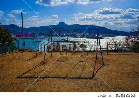 ブランコ　香川県庵治町皇子神社からの眺め 86813553