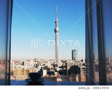 朝の東京スカイツリーとコーヒーカップ 朝の東京スカイツリーとコーヒーカップ 86814059