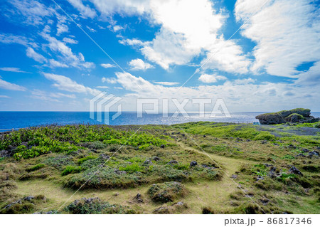 宮古島の人気観光スポット平安名崎で撮影した写真 宮古島の人気観光スポット平安名崎で撮影した写真 86817346