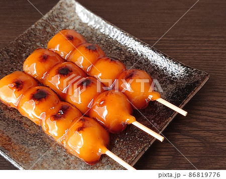 みたらし団子は美味しい みたらし団子は美味しい 86819776
