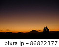 逗子の海岸から望む夕景 86822377