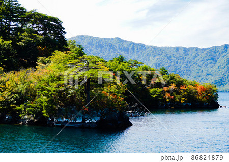 十和田湖八幡平国定公園の風景 十和田湖 十和田湖八幡平国定公園の風景 十和田湖 86824879