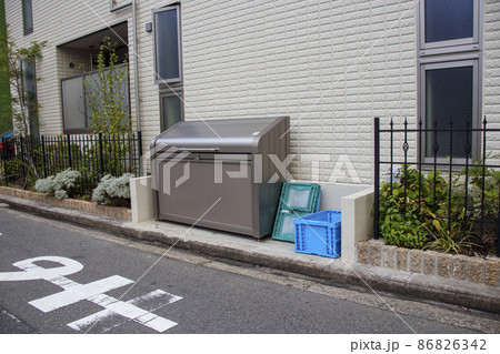 集合住宅のゴミ捨て場 集合住宅のゴミ捨て場 86826342