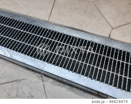 マンションのグレーチング 86828879