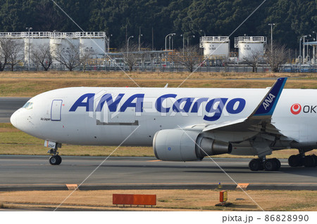 ANA Cargoの貨物機 B767-300F(ER)の写真素材 [86828990] - PIXTA