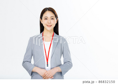 女性 ビジネス 白バック 女性 ビジネス 白バック 86832150