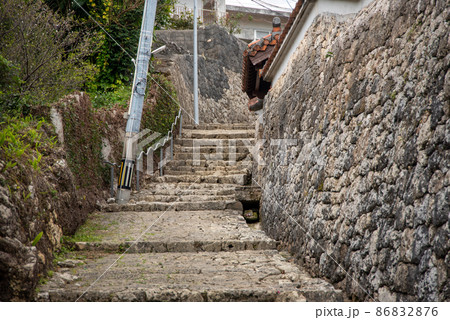 那覇市金城町の美しい石畳道 86832876