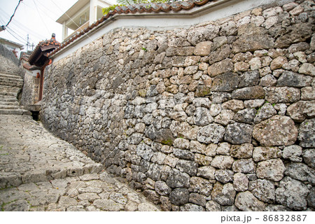 那覇市金城町の美しい石畳道 86832887