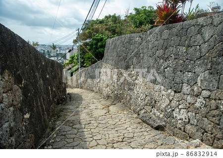 那覇市金城町の美しい石畳道 86832914