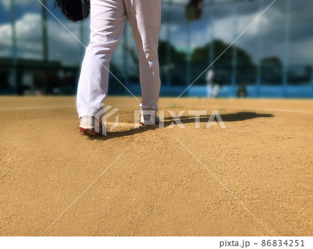 野球・ソフトボールグランドのピッチャーマウンド 野球・ソフトボールグランドのピッチャーマウンド 86834251