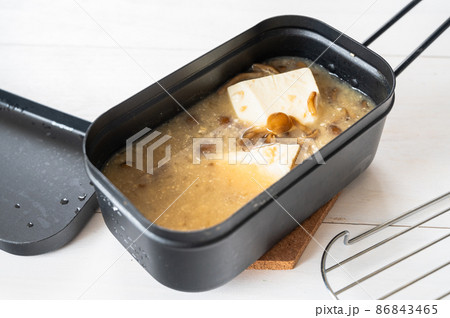 メスティンで作る味噌汁 メスティンで作る味噌汁 86843465