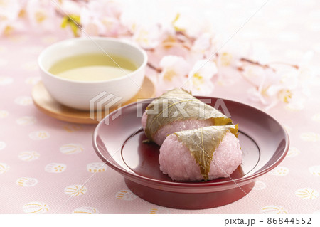桜餅とお茶 86844552