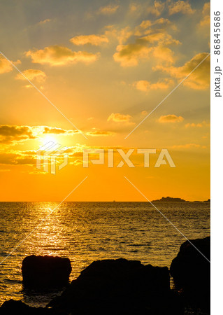 軍艦島を望む夕景 軍艦島を望む夕景 86845686