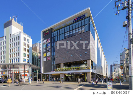 調布駅北口の風景 86846037