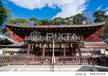 京都　熊野若王子神社（くまのにゃくおうじじんじゃ）の本殿 86849369