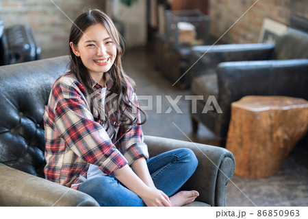 女性 ライフスタイル ニューノーマル 女性 ライフスタイル ニューノーマル 86850963