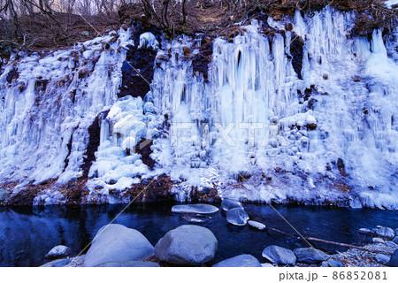 温川の氷壁【群馬県】 86852081