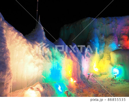 ライトアップされた氷濤まつりの展示物 ライトアップされた氷濤まつりの展示物 86855535