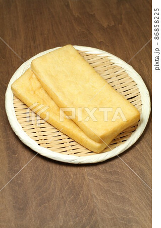ザル盛りの油揚げ ザル盛りの油揚げ 86858225