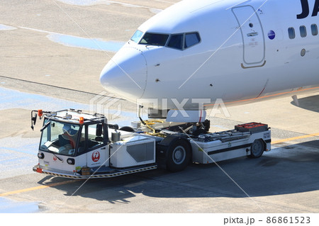 トーイングカー トーイングトラクター 働く車 空港 トーイングカー トーイングトラクター 働く車 空港 86861523