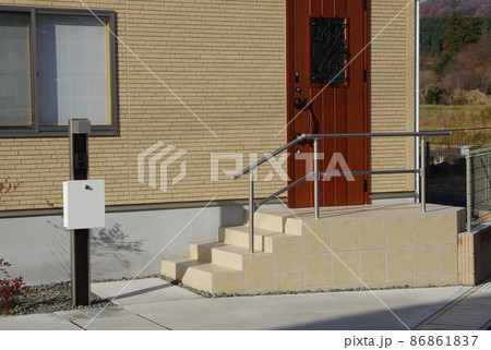 玄関の手すり 新築の玄関の手すり 玄関の手すり 新築の玄関の手すり 86861837