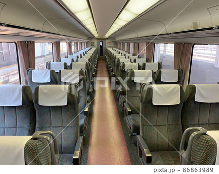 特急しなの号　特急列車の座席 86863989