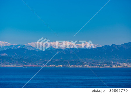 （静岡県）西伊豆から眺める南アルプス 86865770