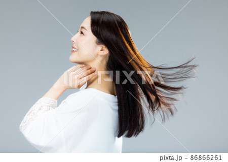 女性　髪　ビューティー 86866261